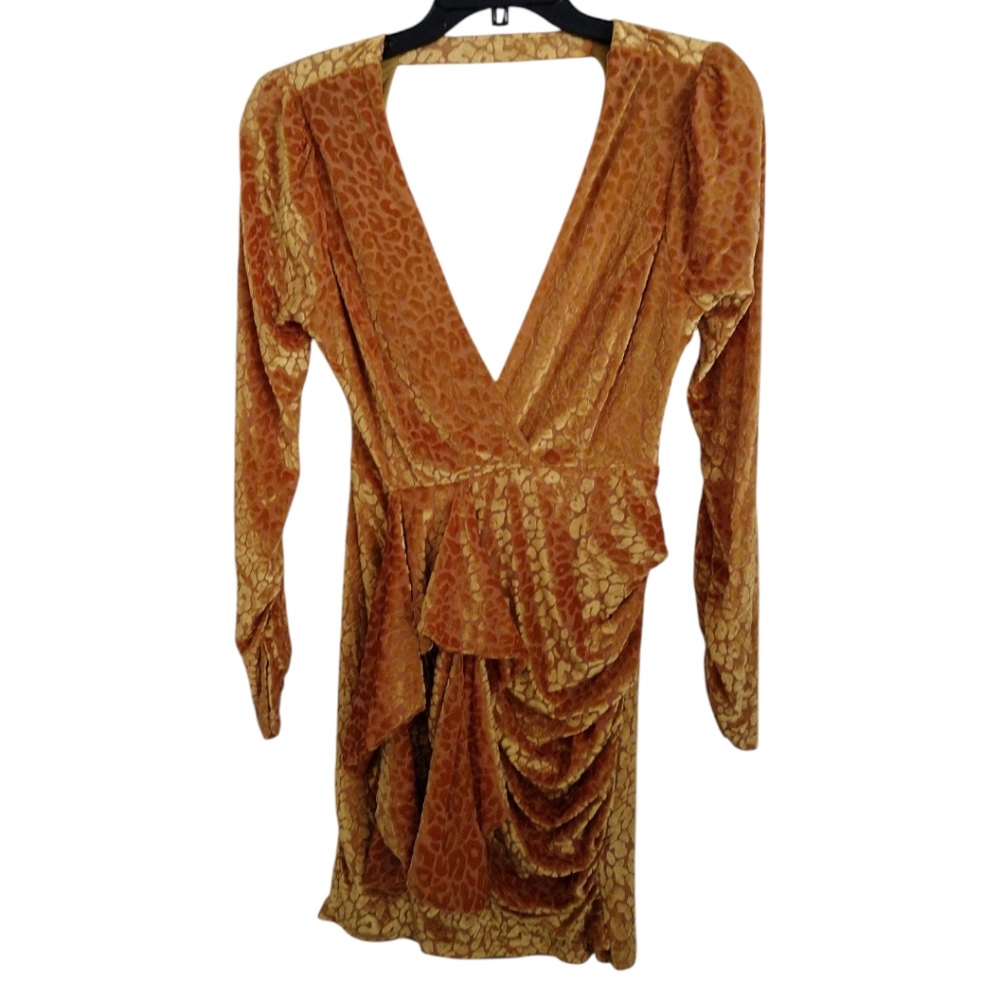 Risk Twenty-Two golden yellow leopard print ruffle dress open back size Large